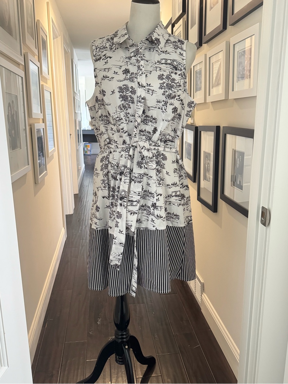 C. Wonder Black & White Printed Sleeveless Shirtdress with Tie Waisted